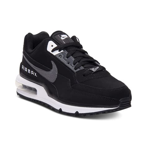 nike air max sneaker zwart|best Nike Air Max sneakers.